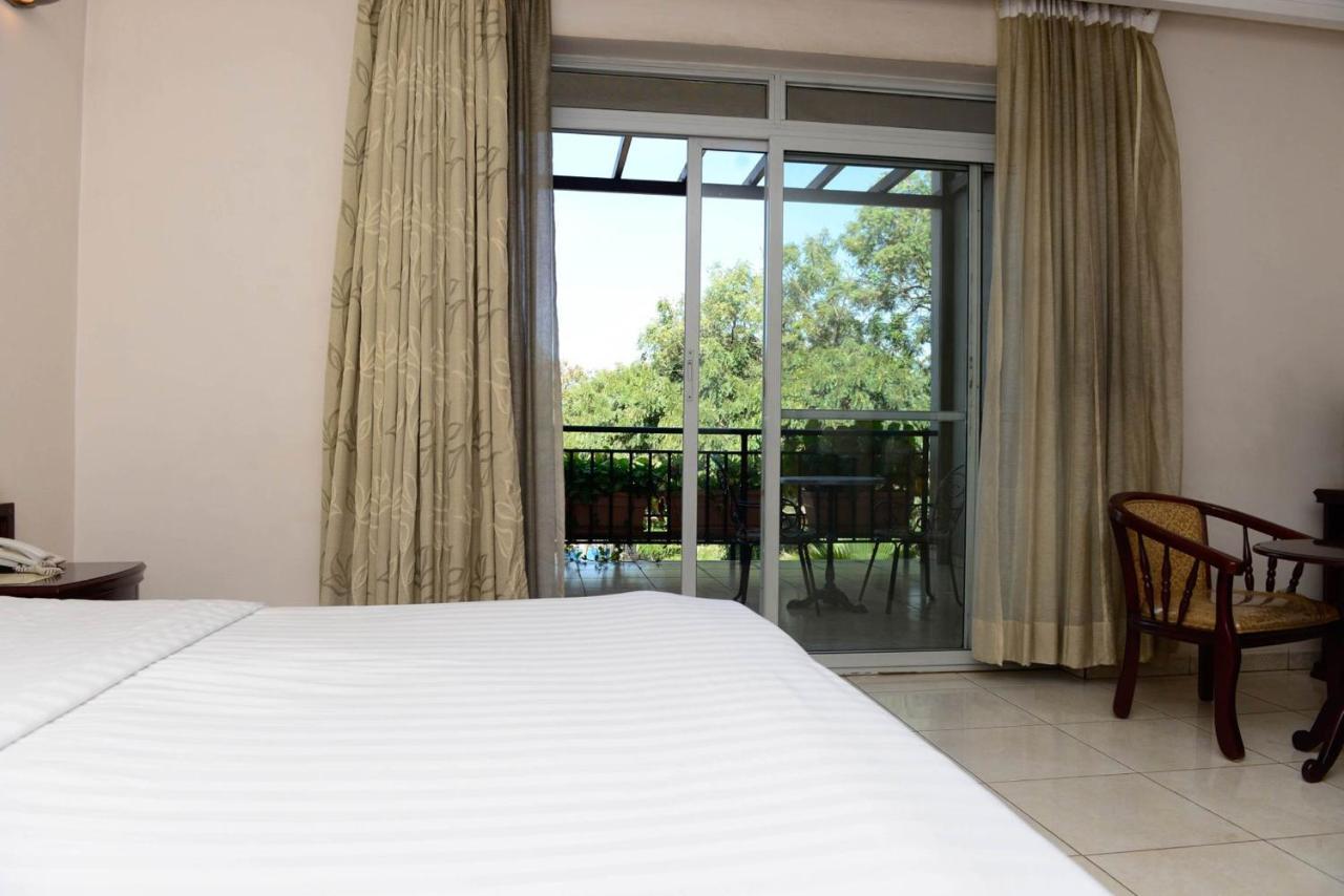 Room In Bb - Enjoy You Vacation Wail Staying In This Single Room Fit For 2 People Kigali Ngoại thất bức ảnh